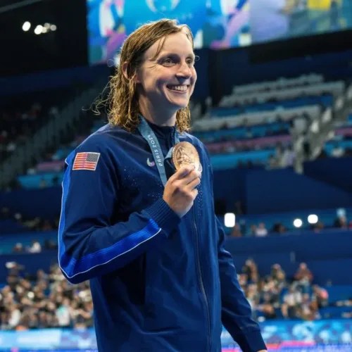 Katie Ledecky Gets Emotional in Post-400 Free Press Conference